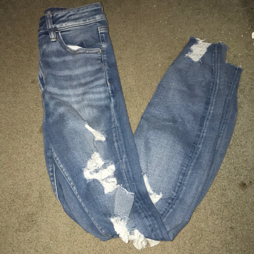 ripped american eagle jeans